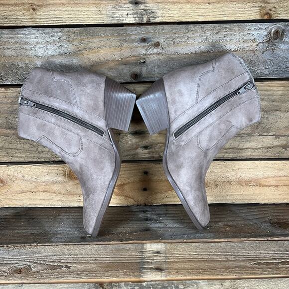Seychelles Upside Western Bootie - Taupe Suede - 6 - New without box - Picture 6 of 8